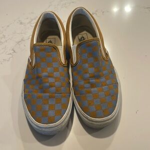 Size 11 checkerboard vans